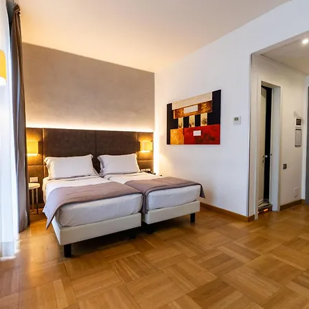 Hotel Côme Esterno foto